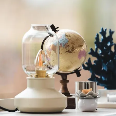 Deine Schwimmende Auszeit Auf Dem Wasser -festlieger Hausboot Tobago *